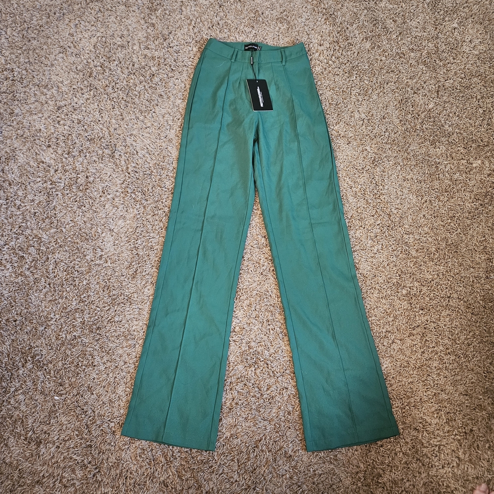 NWT PrettyLitteThing Green Straight Leg Trouser Pants SZ 0